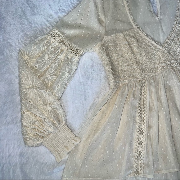 Vici Cream Lace Detail Blouse - Picture 5 of 7